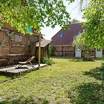 Alte Bauernkate Suederholz